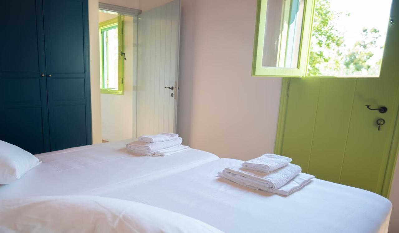 Simboro House - Kythoikies Holiday Houses Kýthira Buitenkant foto